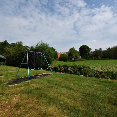 In Near Hambroek, Cleaning Included