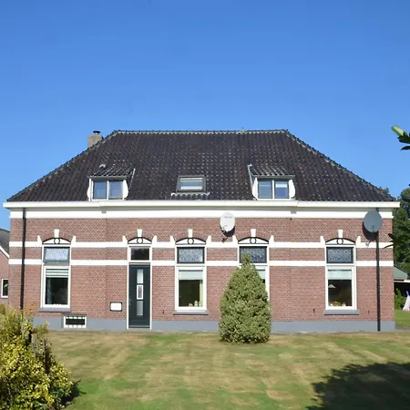 In Near Hambroek, Cleaning Included Haarlo