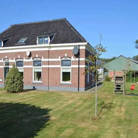 In Near Hambroek, Cleaning Included Hébergement de vacances Haarlo